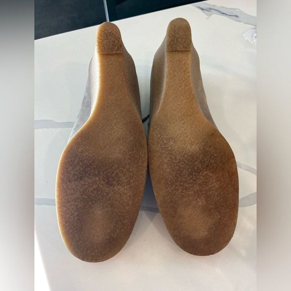 Michael Kors Tan Suede Wedge boots Lace Up Shoe Rubber Sole Size 9 - Picture 4 of 8